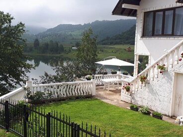 Uvaclake Uvac